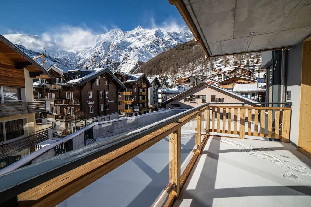 Saas-Fee Stylish Ski Apartment Exterior photo